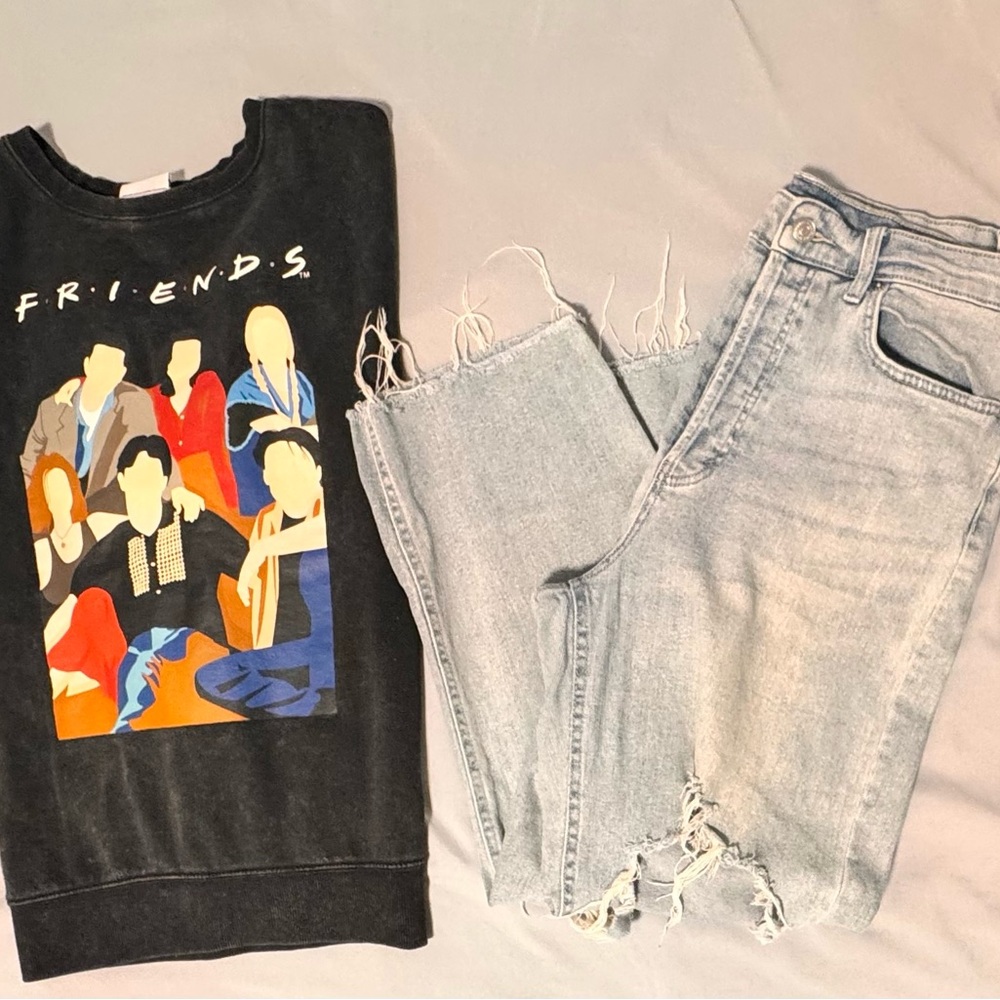 Friends TV Show Graphic Sweatshirt Black Oversized XL - Picture 5 of 8